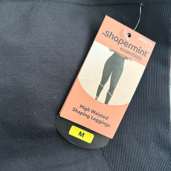 Shapermint Cami & High Waisted Leggings - Picture 2 of 4